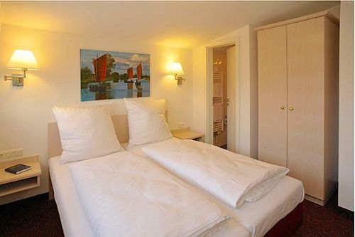Hotel Hesse Schenefeld  Екстер'єр фото